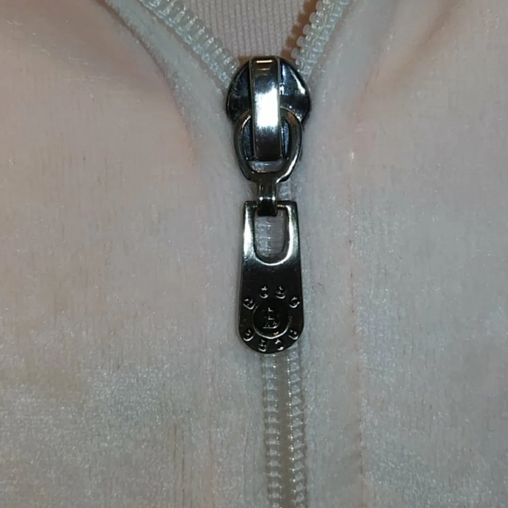 BCBGMaxAzria bcbg maxazria